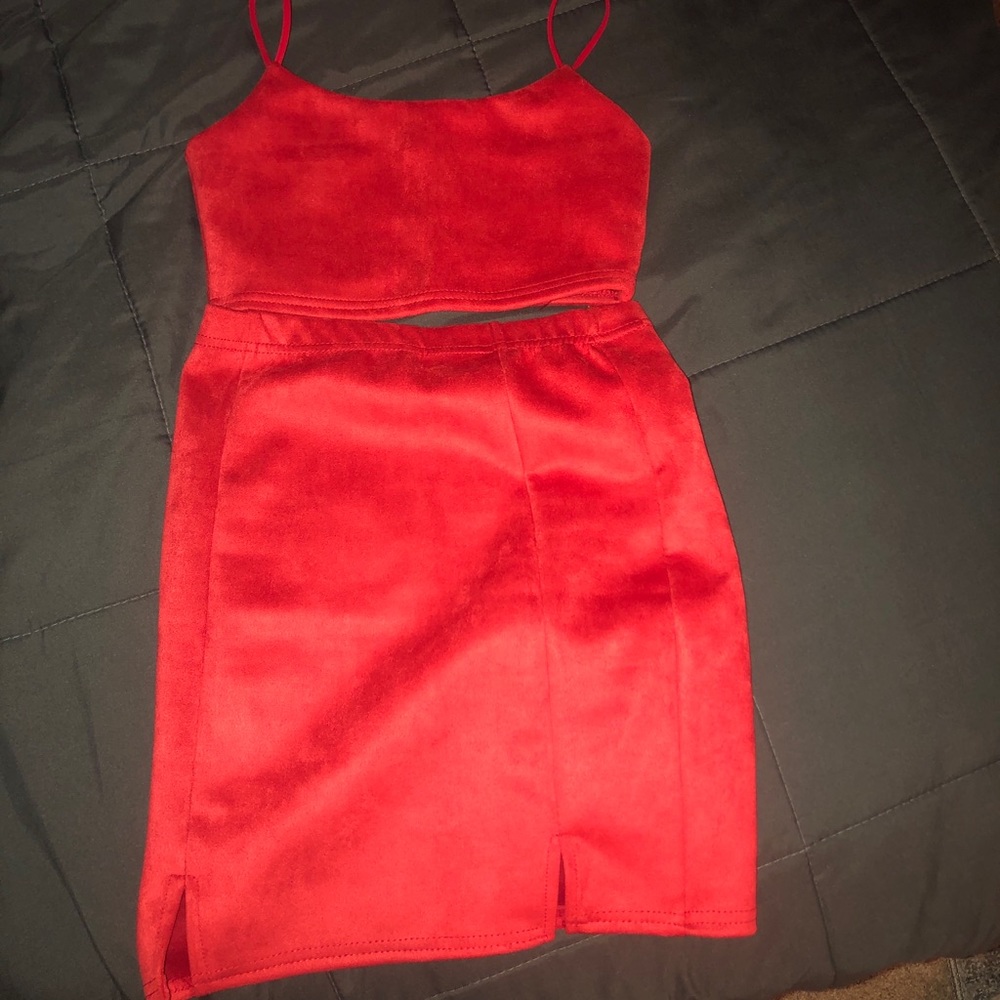 Pretty Littlw Thing 2 Piece